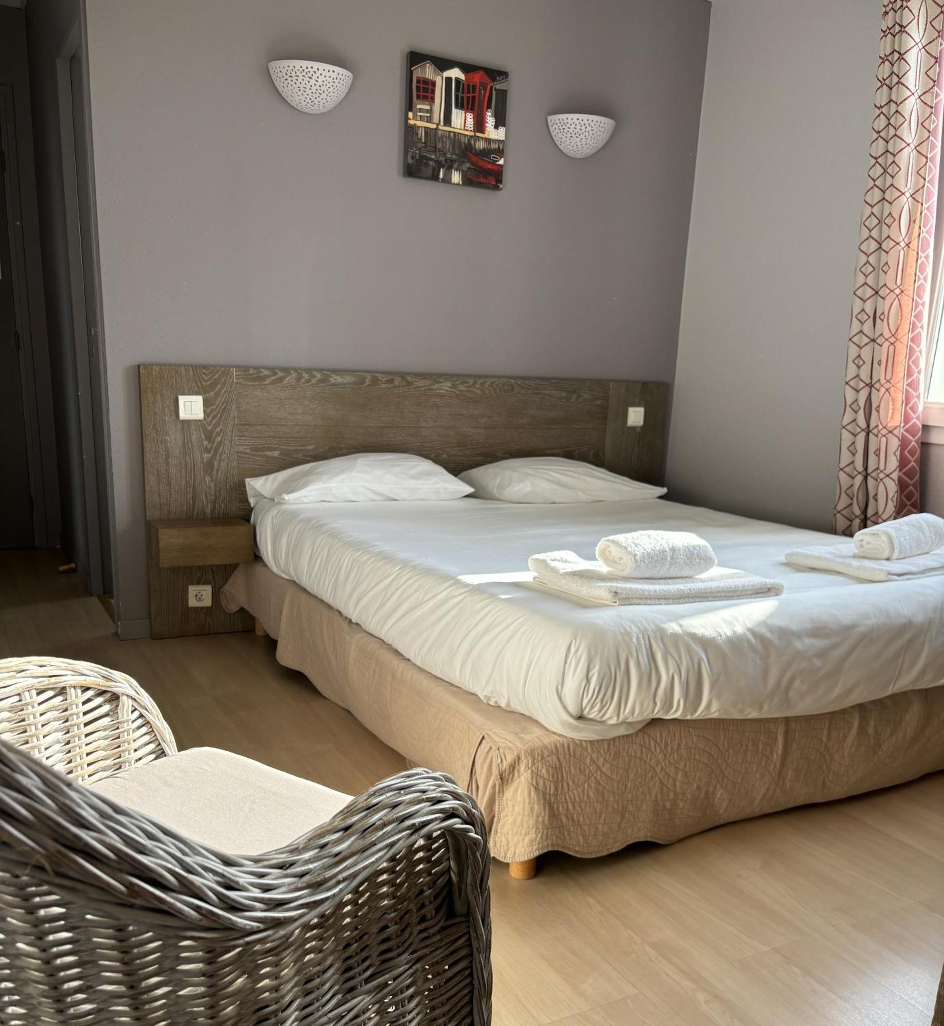 Hotel Le Boiate Арес Экстерьер фото